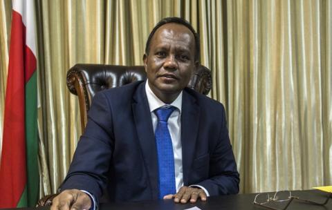 Rivo Rakotovao quitte le gouvernement et rejoint le Sénat